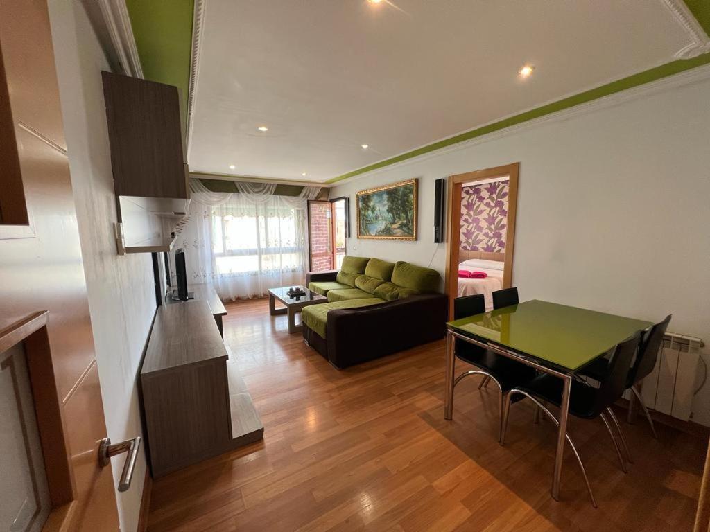 Apartamento D'Antoni Gaudi Apartment Виласека де Солсина Екстериор снимка